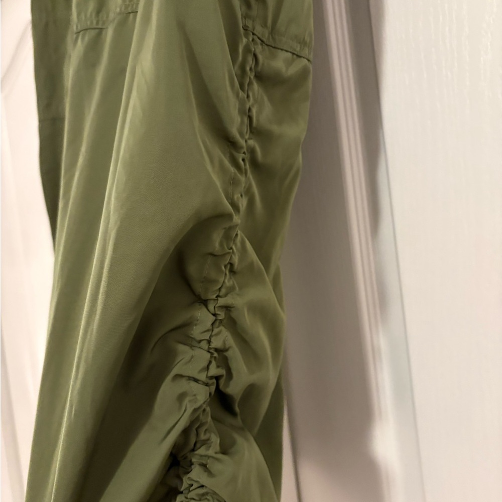 Wild Fable Olive Green Elastic Waist Pants - Picture 3 of 5